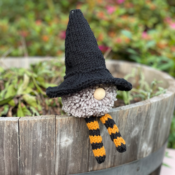 Witchy Gnome Pattern